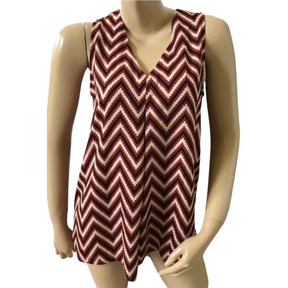 PLEIONE Womens Size Small Sleeveless Chevron Striped Tank Top Shirt - Picture 2 of 5